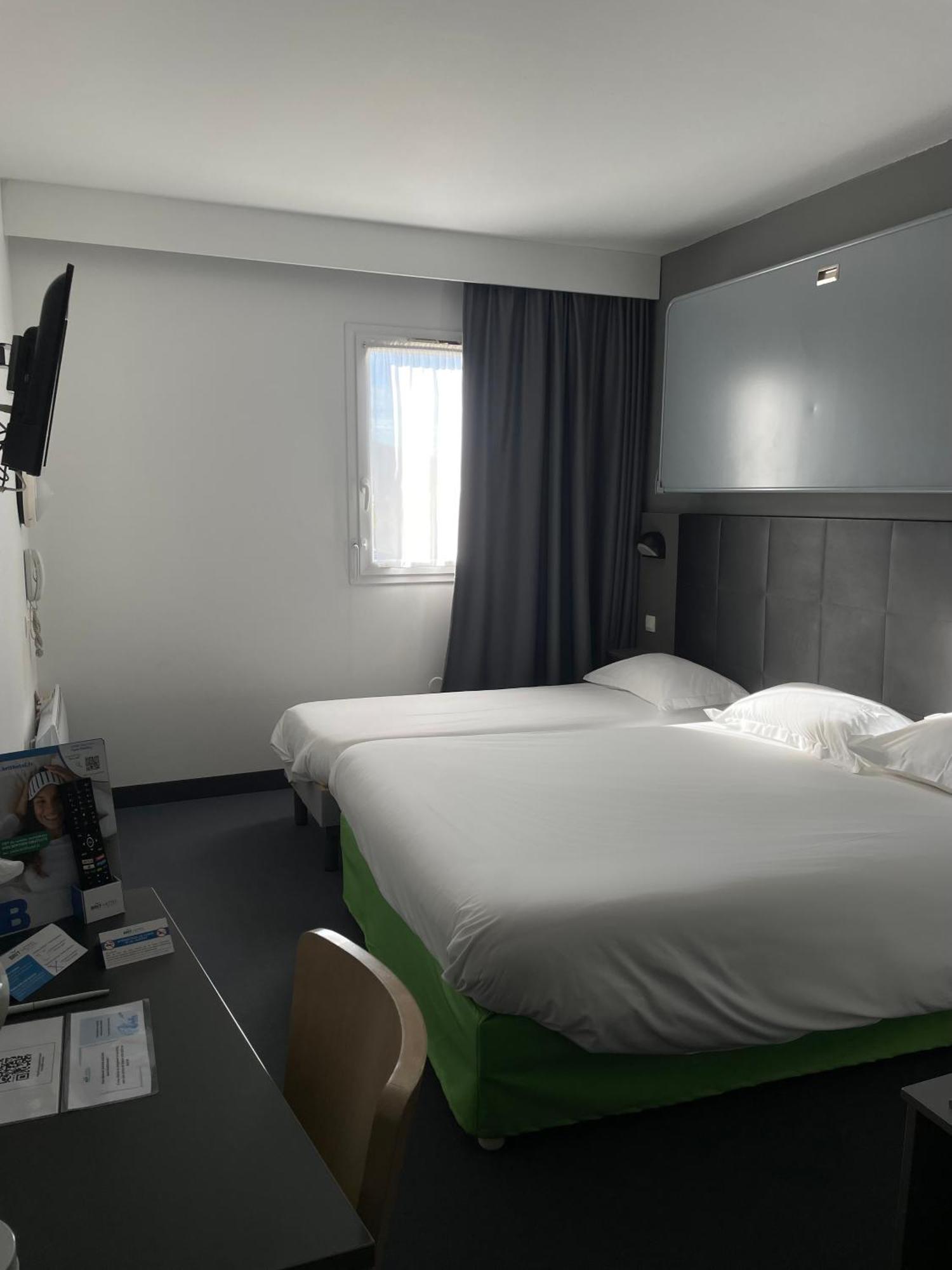 Brit Hotel Marvejols Pokoj fotografie
